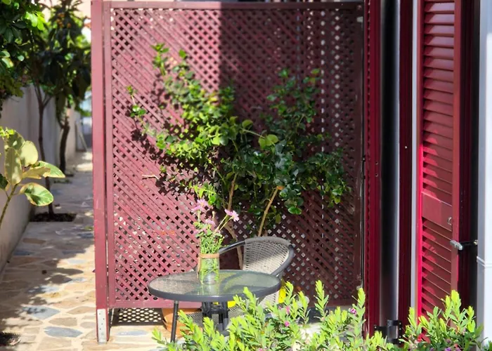 Kate-mari Bed & Breakfast 3*