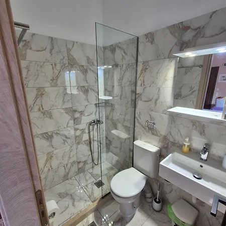 Bed & Breakfast Kate-mari 3*